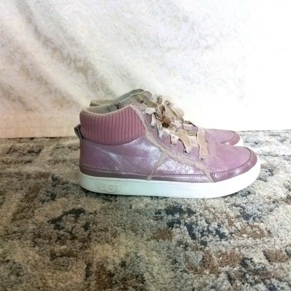 UGG Other - UGG Australia Addie Sneakers